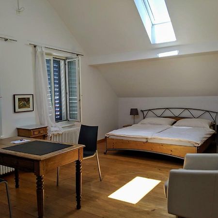 Rooms-Zimmer Нойхаузен-ам-Райнфалль Экстерьер фото